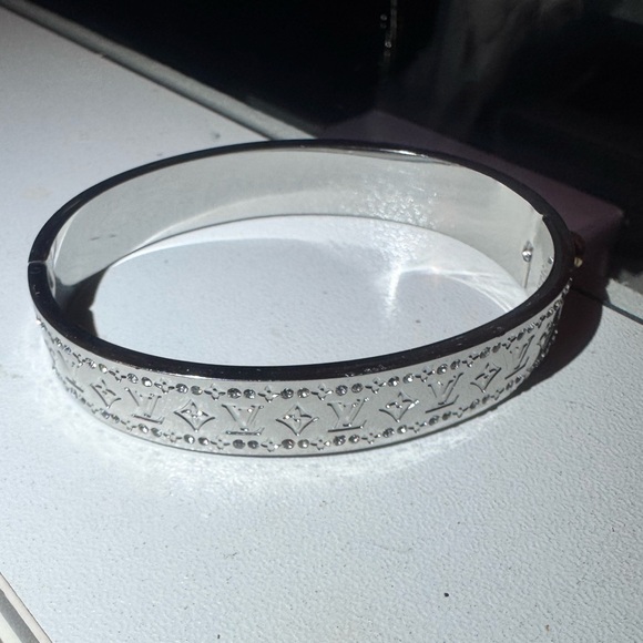 Louis Vuitton Nanogram Cuff Bangle with Diamantes and Crystal Stud - Picture 5 of 8